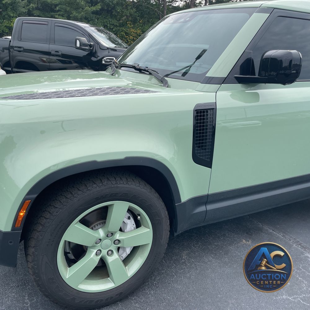 2023 Land Rover Defender 110 Standard