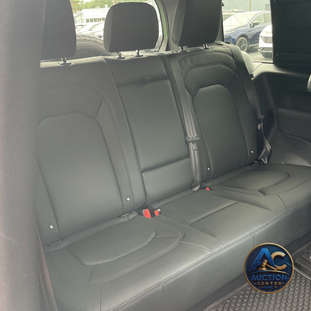 2023 Land Rover Defender 110 Standard