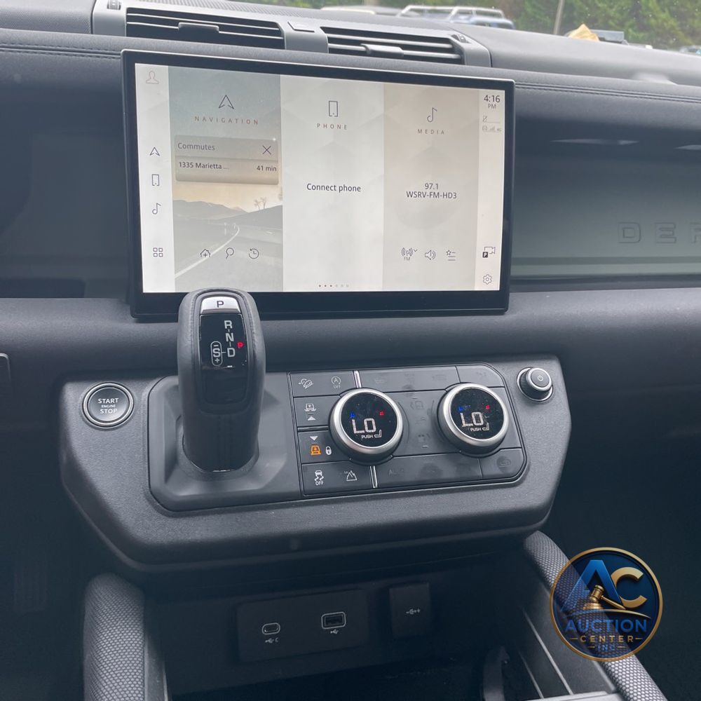 2023 Land Rover Defender 110 Standard
