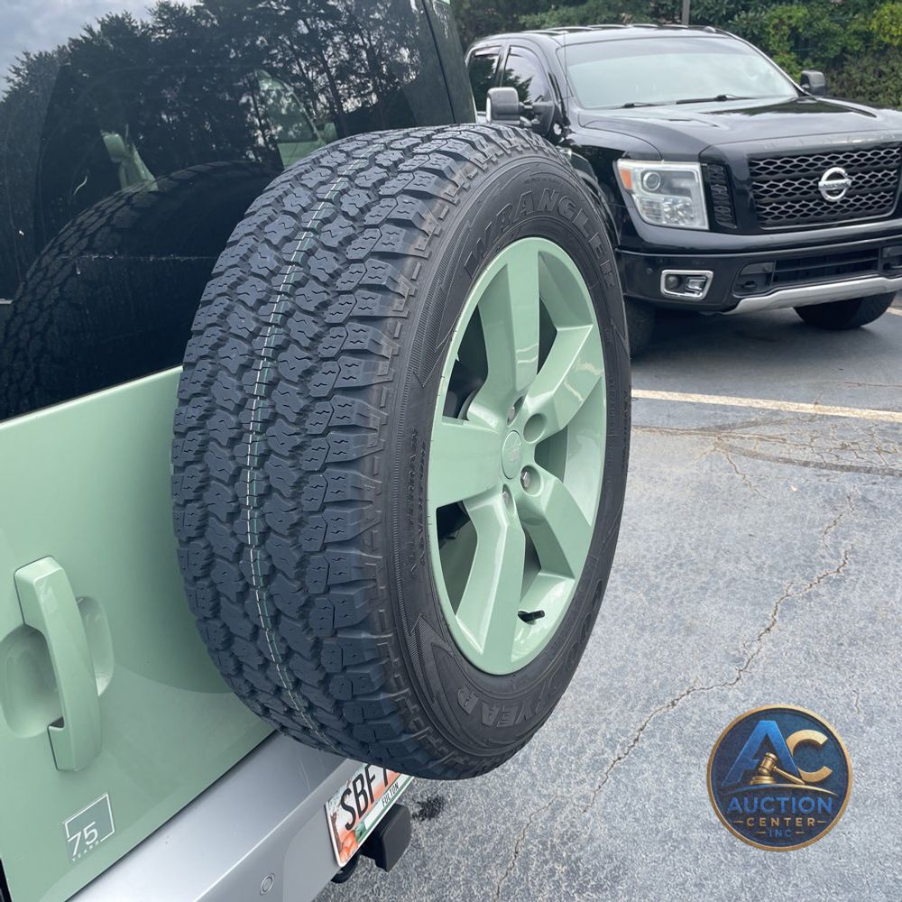 2023 Land Rover Defender 110 Standard