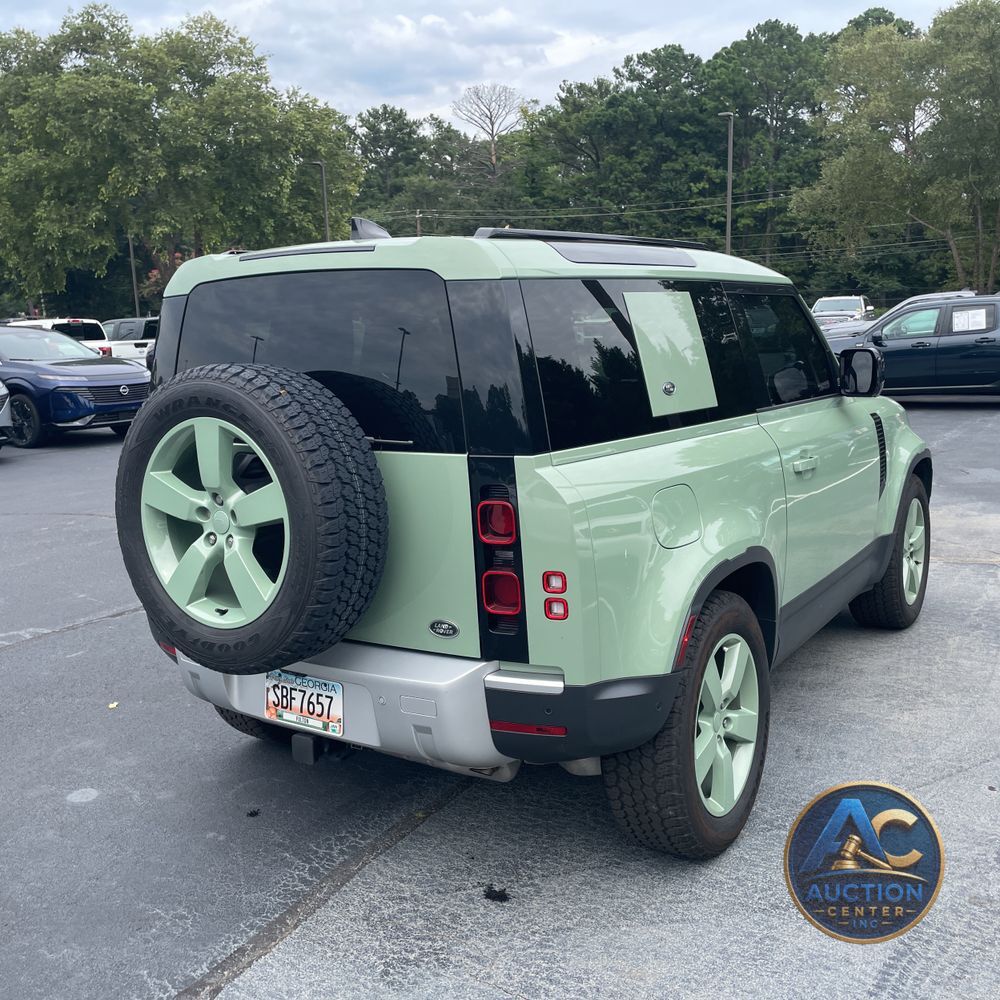 2023 Land Rover Defender 110 Standard