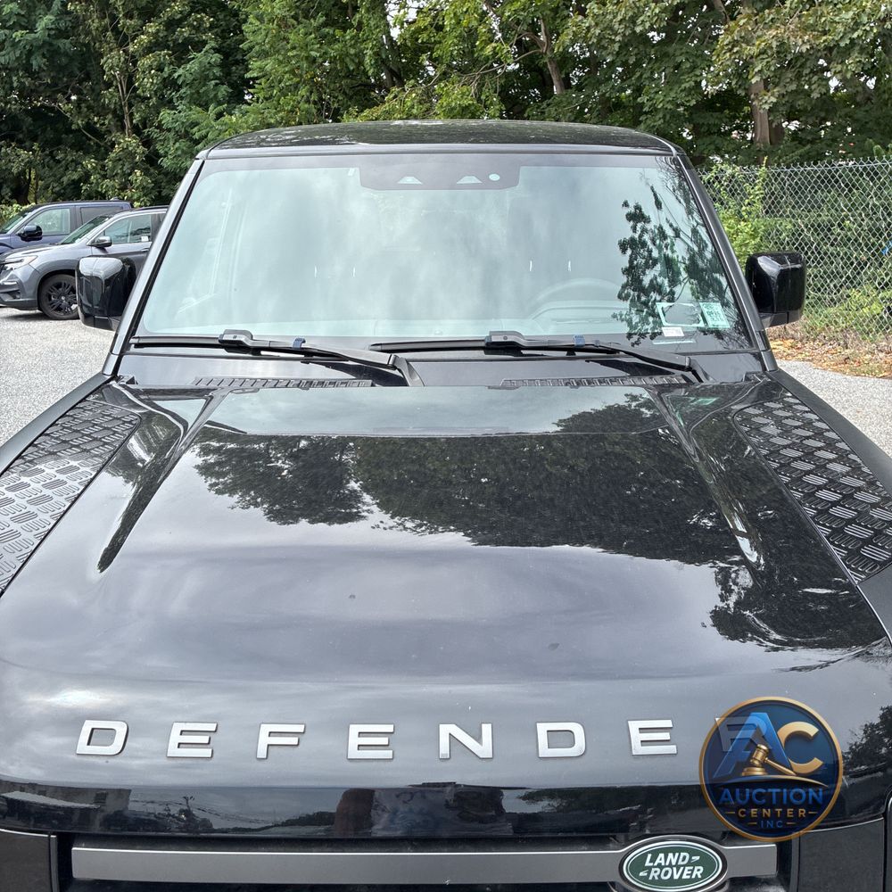 2023 Land Rover Defender 110 Carpathian Ed V8