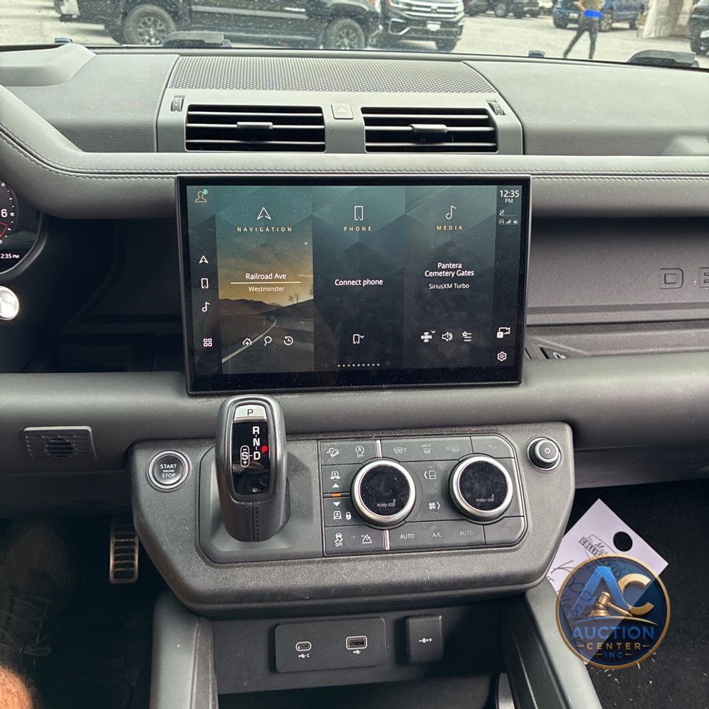 2023 Land Rover Defender 110 Carpathian Ed V8