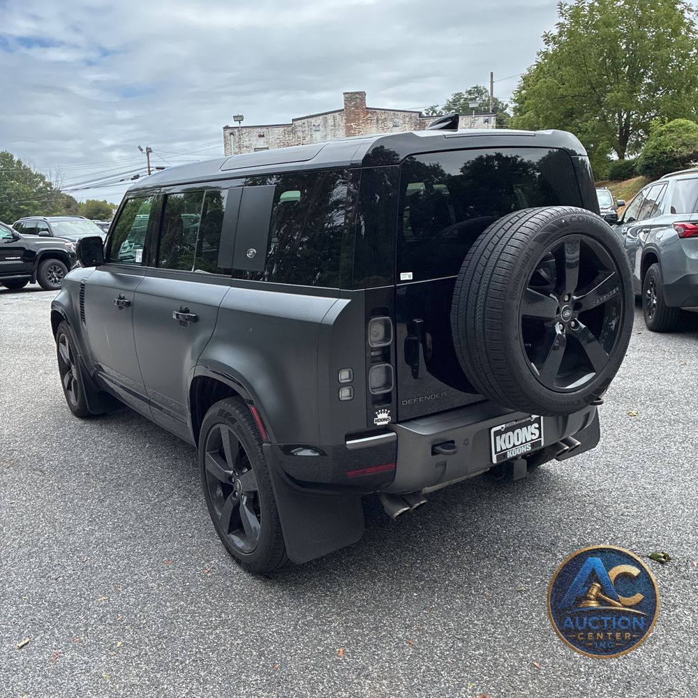 2023 Land Rover Defender 110 Carpathian Ed V8
