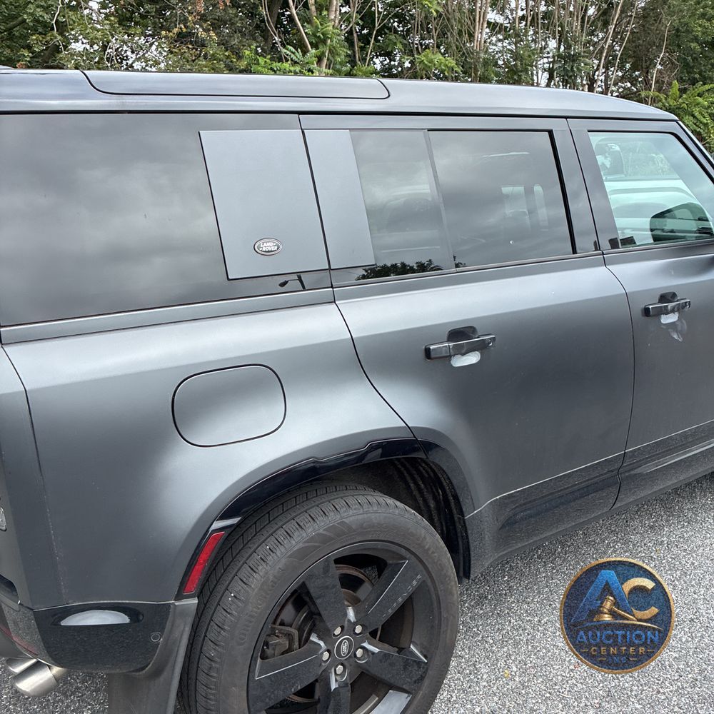 2023 Land Rover Defender 110 Carpathian Ed V8