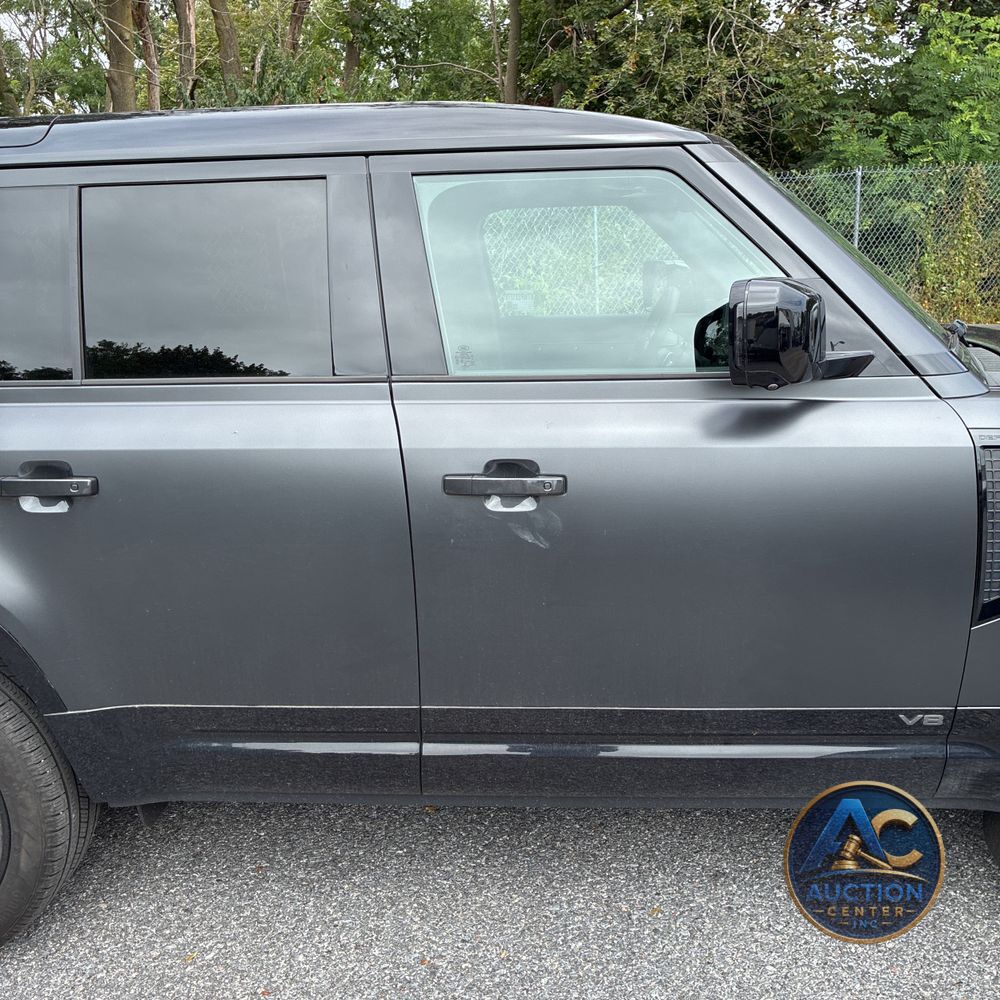 2023 Land Rover Defender 110 Carpathian Ed V8