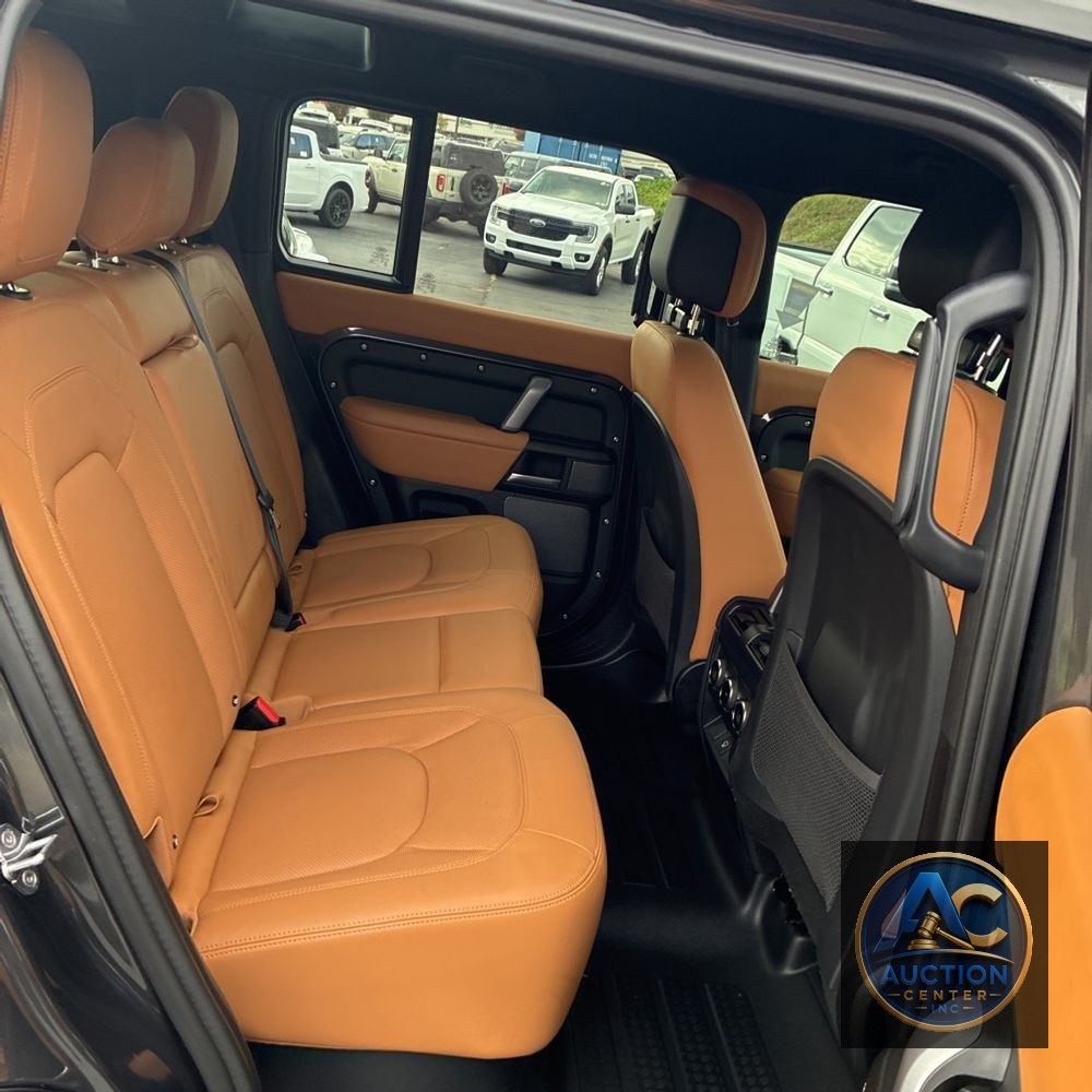 2024 Land Rover Defender 110 Carp Ed V8 P525
