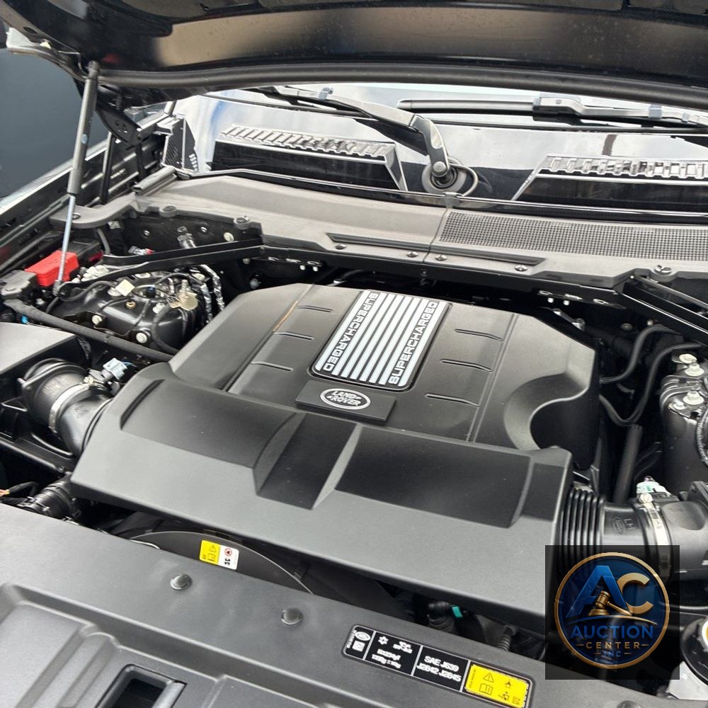 2024 Land Rover Defender 110 Carp Ed V8 P525