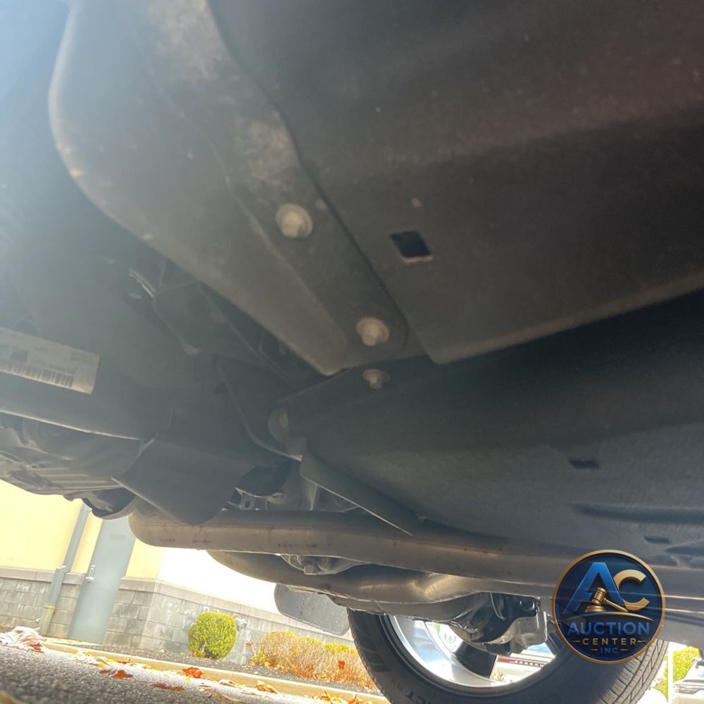 2025 Land Rover Defender 110 V8 P525