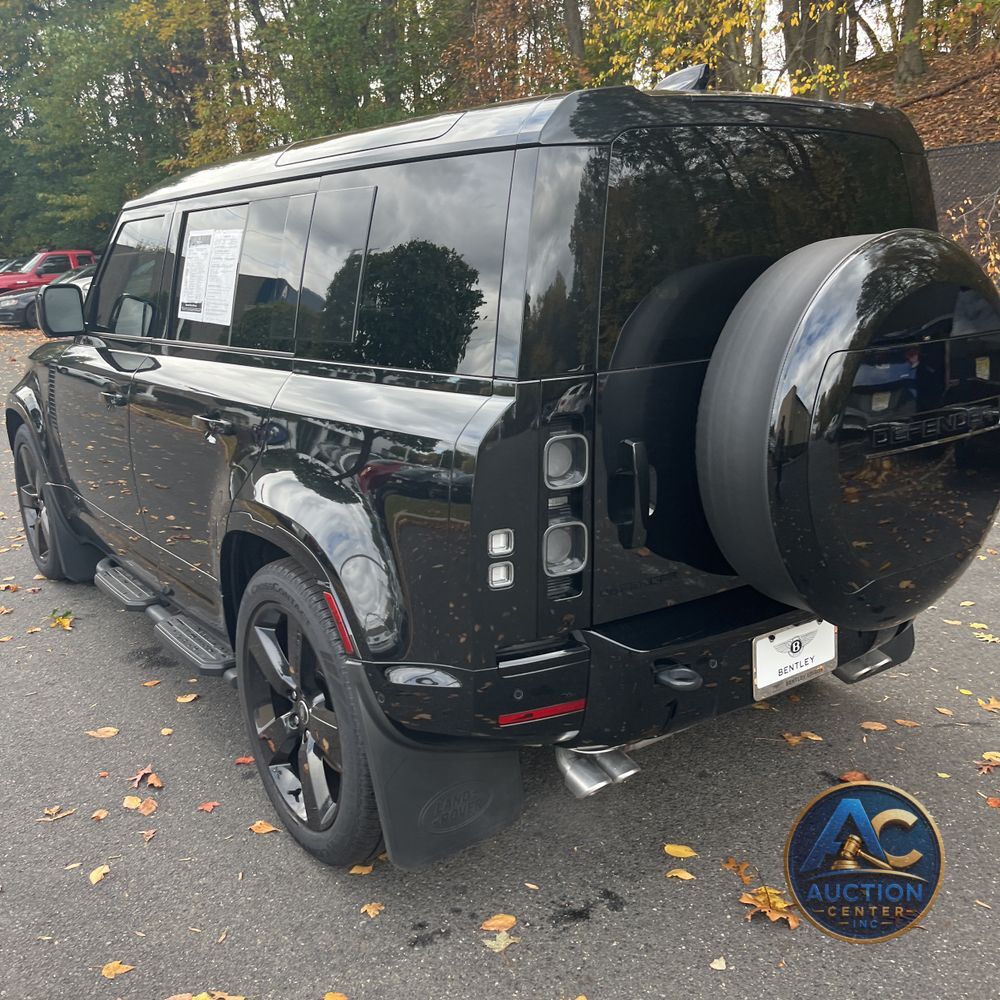 2025 Land Rover Defender 110 V8 P525
