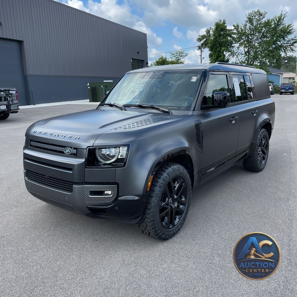 2024 Land Rover Defender 130 Outbound P400
