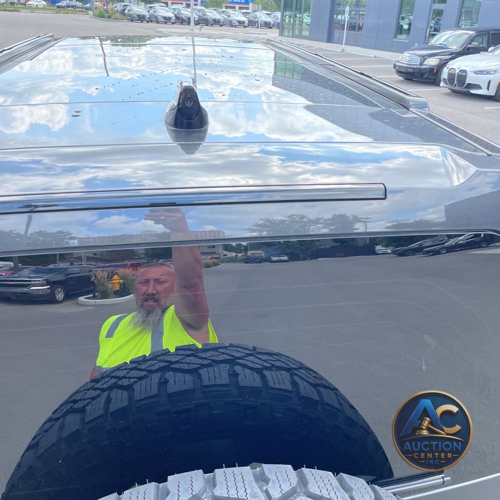 2024 Land Rover Defender 130 Outbound P400