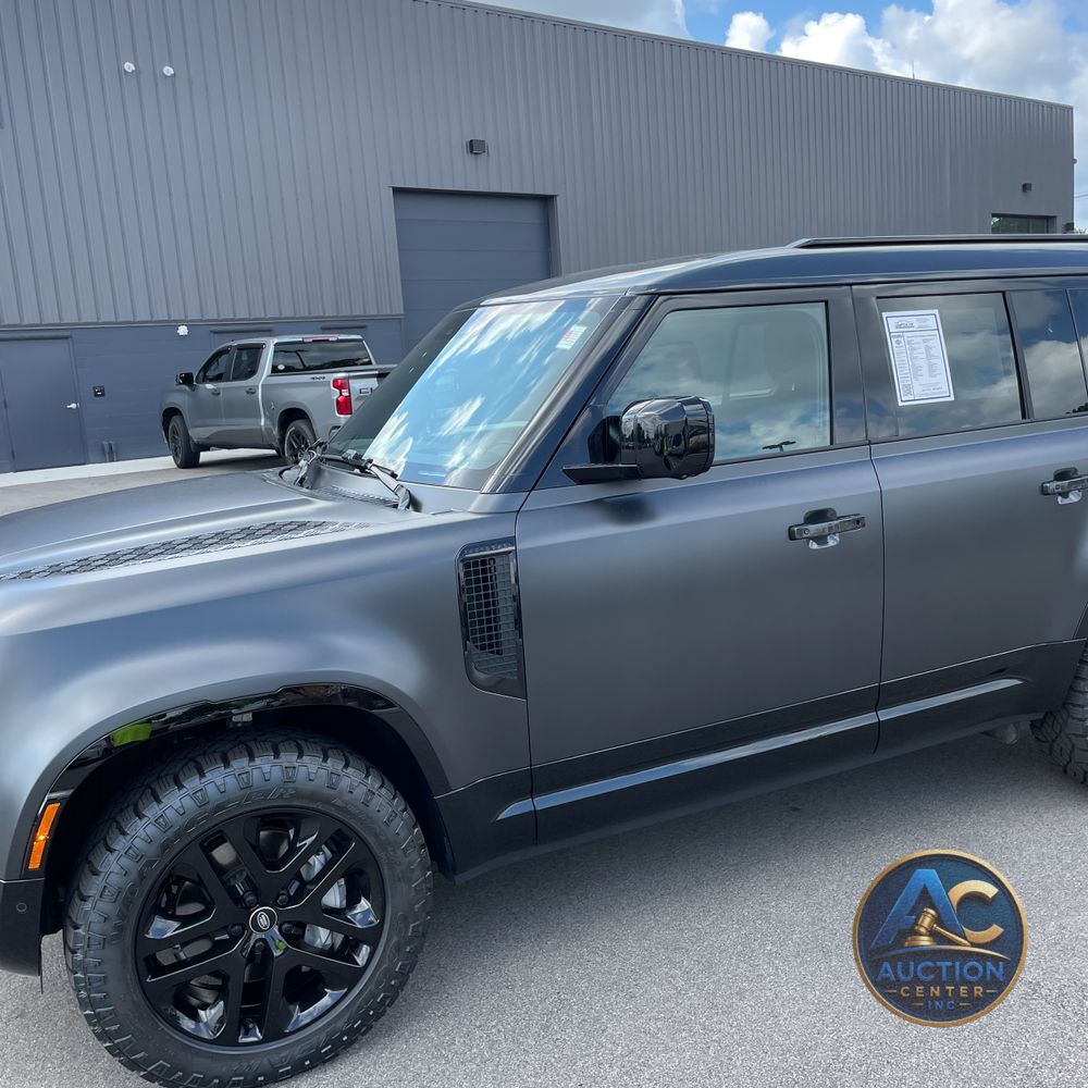 2024 Land Rover Defender 130 Outbound P400