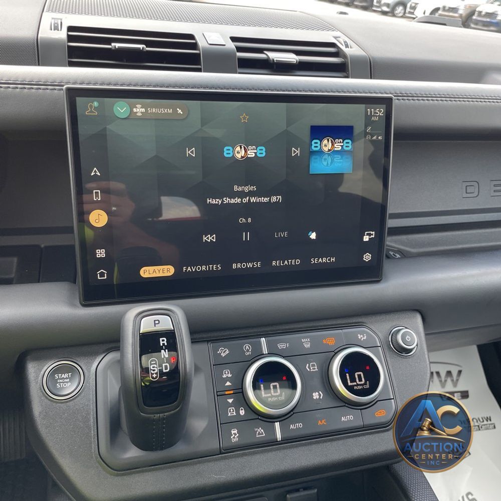 2024 Land Rover Defender 130 Outbound P400