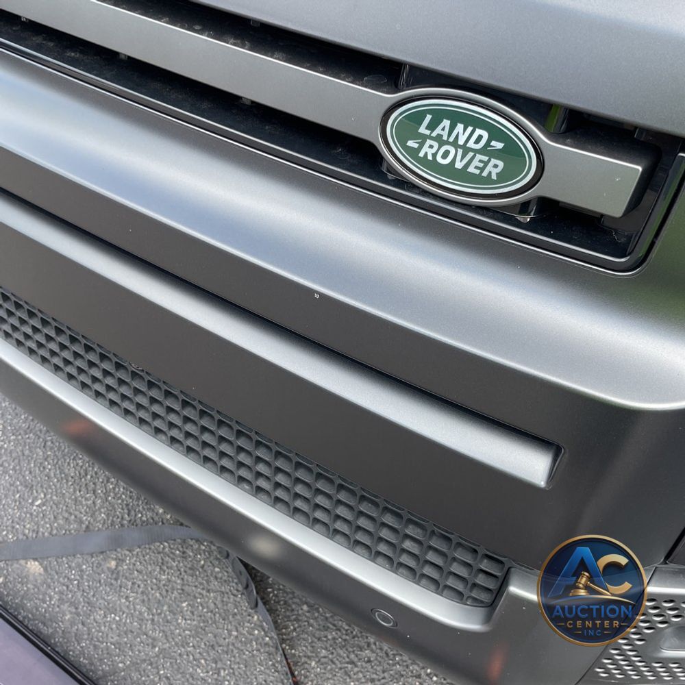 2024 Land Rover Defender 130 Outbound P400