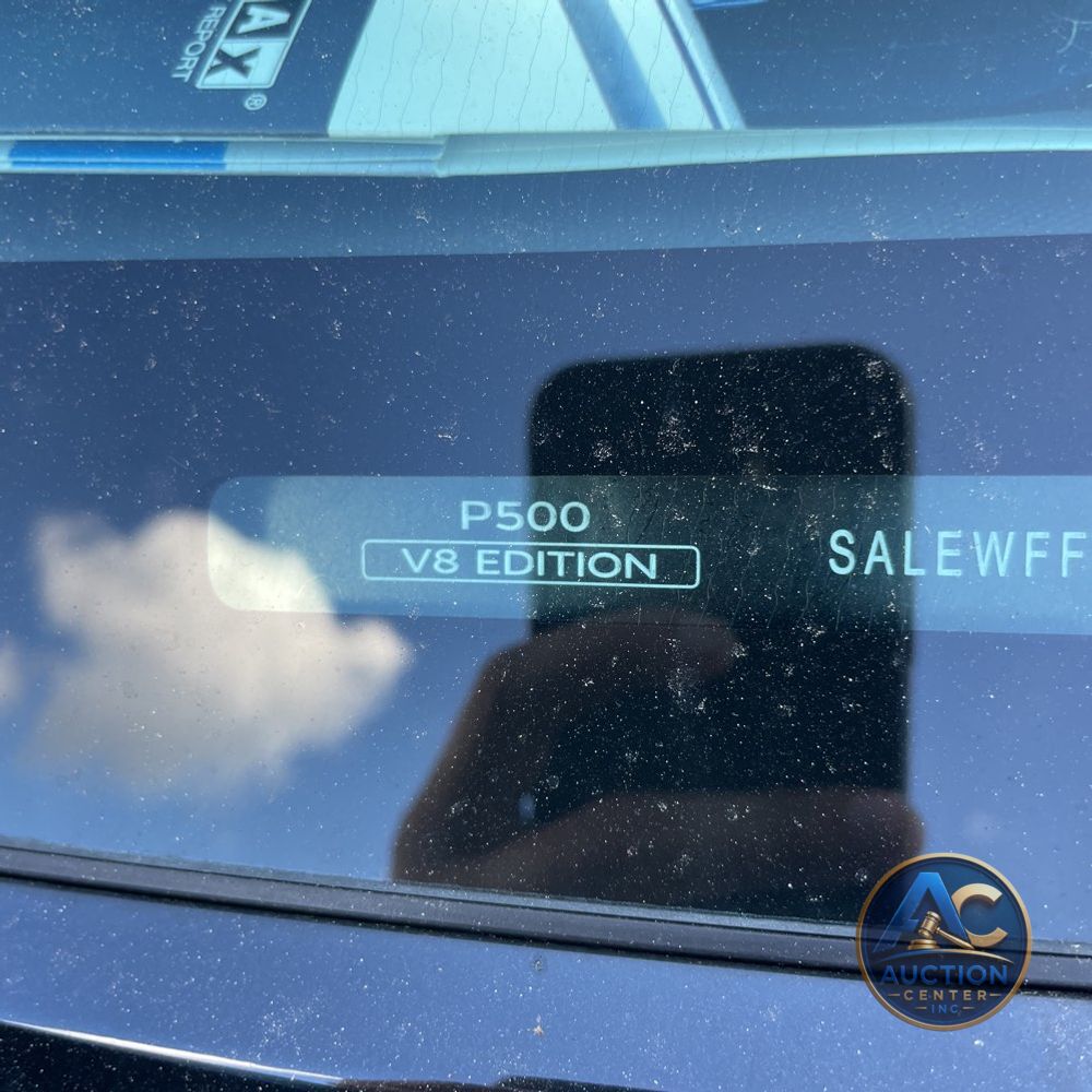 2025 Land Rover Defender 130 V8 P500