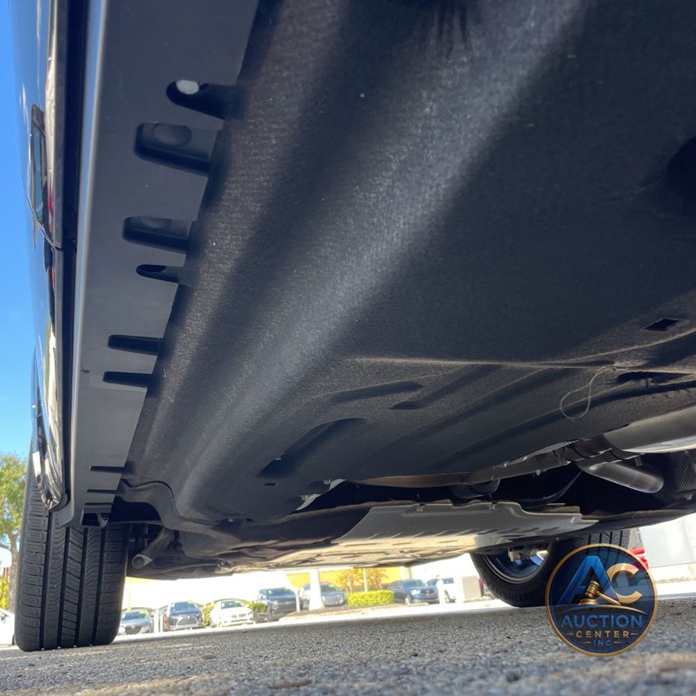 2025 Land Rover Defender 130 V8 P500
