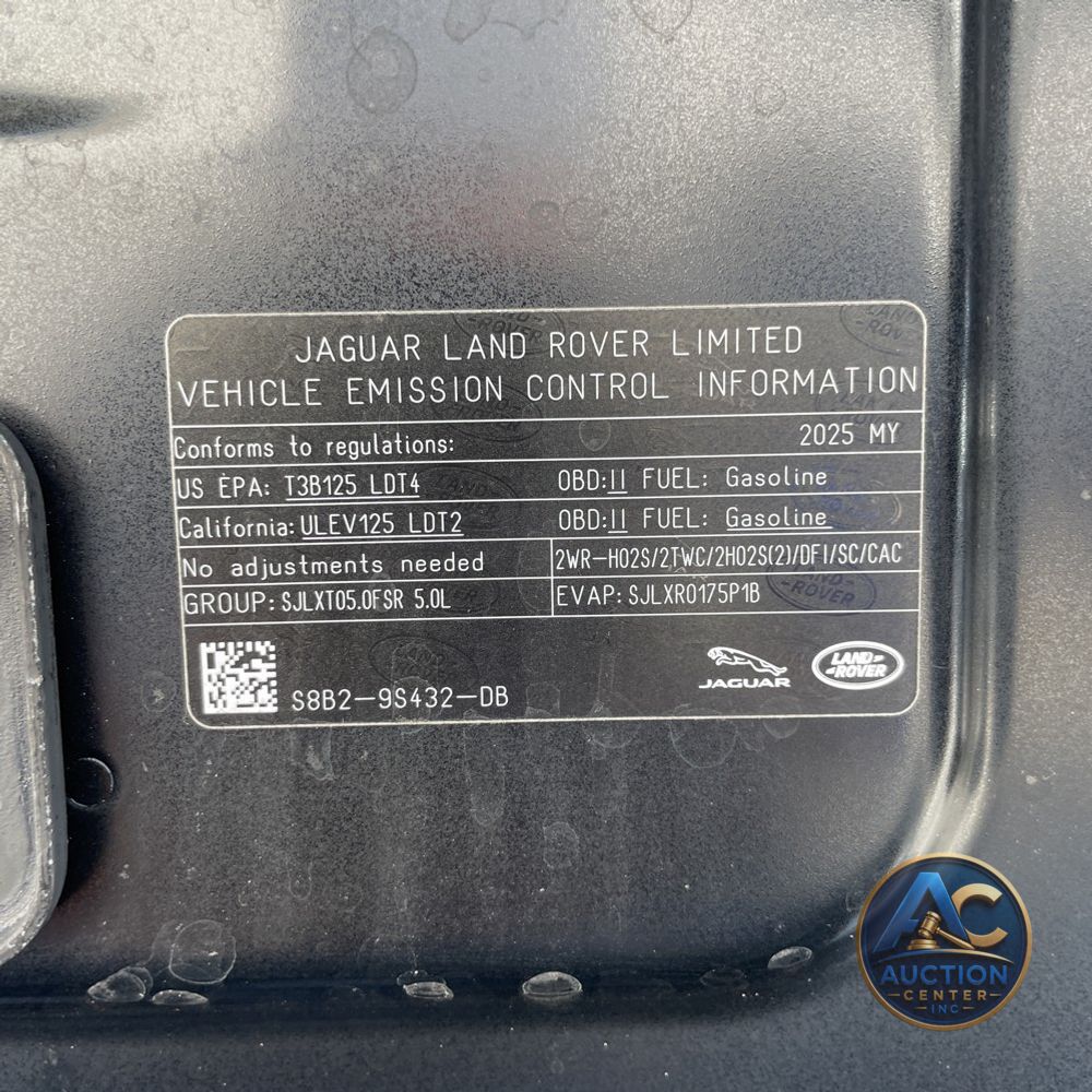 2025 Land Rover Defender 130 V8 P500