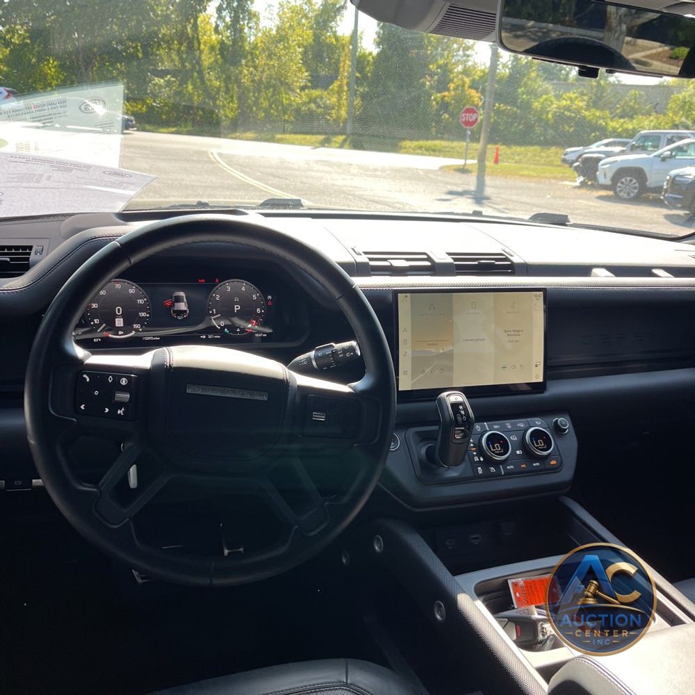 2024 Land Rover Defender 110 P400 X