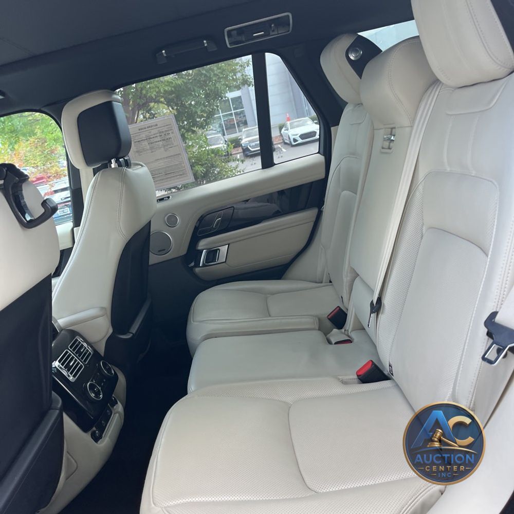 2022 Land Rover Range Rover P525 HSE Westminster Edition