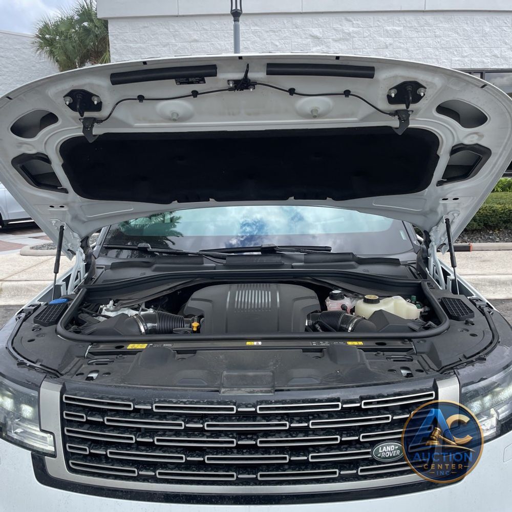 2025 Land Rover Range Rover Autobiography P530