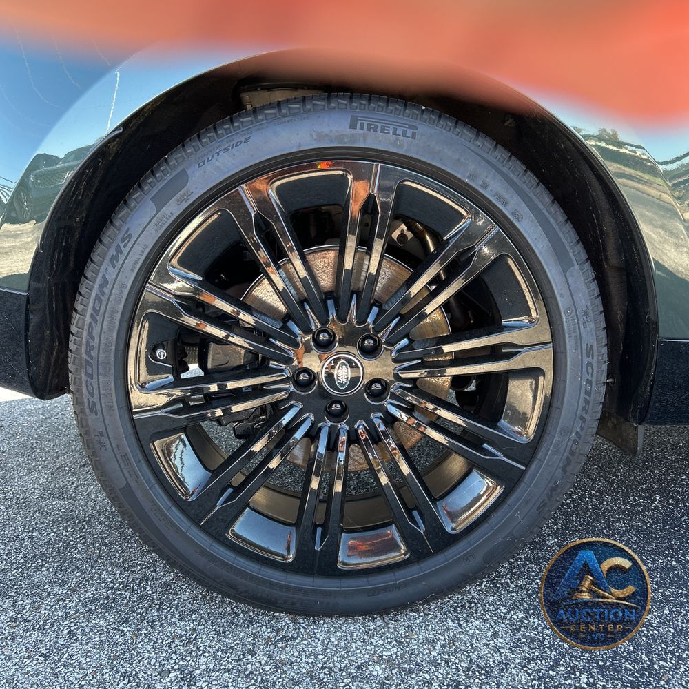 2025 Land Rover Range Rover Autobiography P530