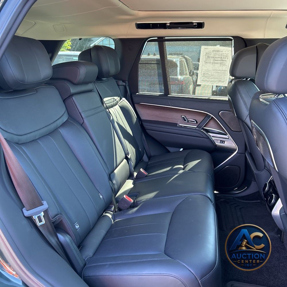 2025 Land Rover Range Rover Autobiography P530