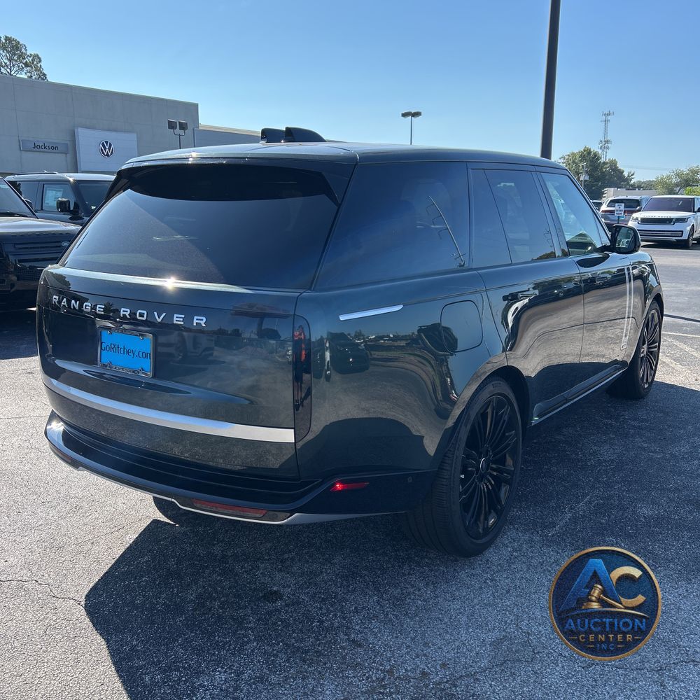 2025 Land Rover Range Rover Autobiography P530