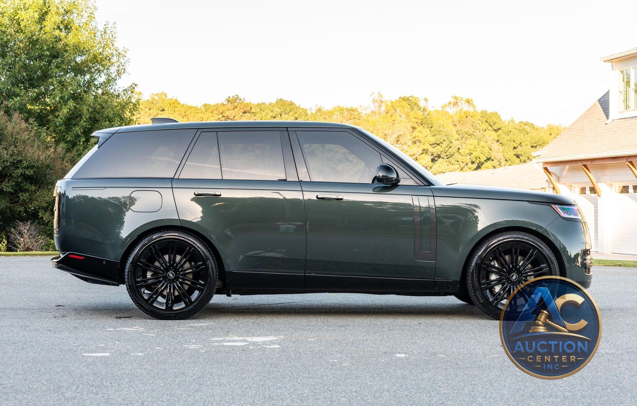 2023 Land Rover Range Rover P530 SE