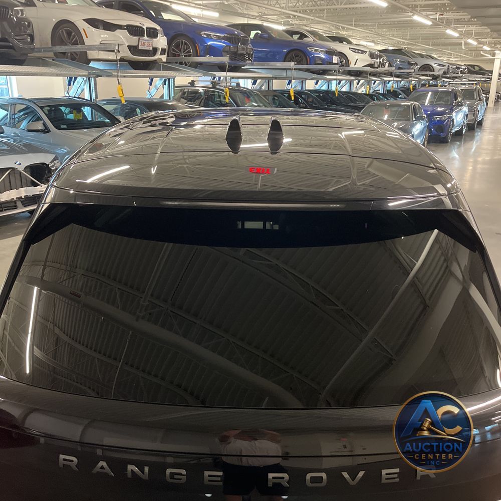 2023 Land Rover Range Rover P530 SE