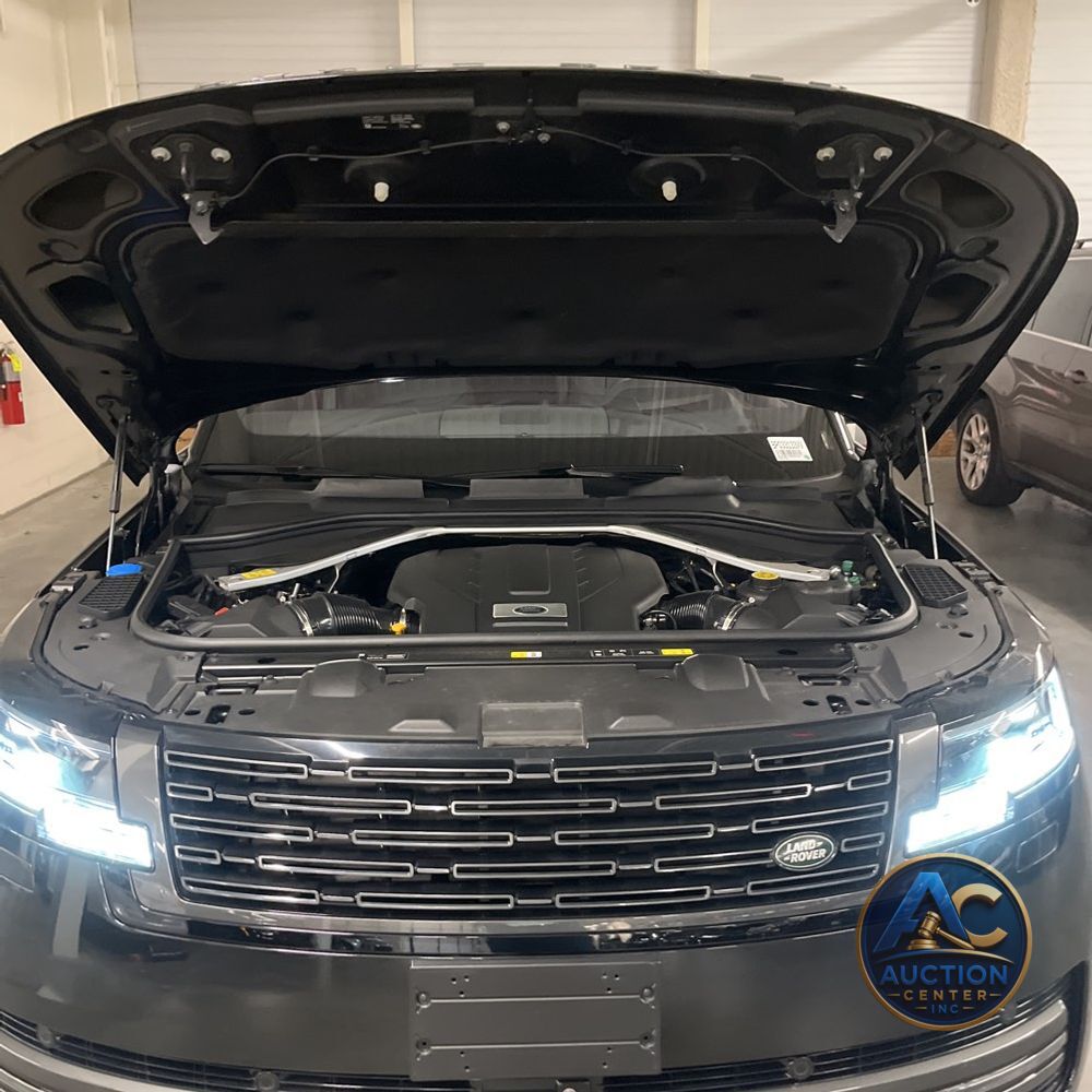 2023 Land Rover Range Rover P530 SE