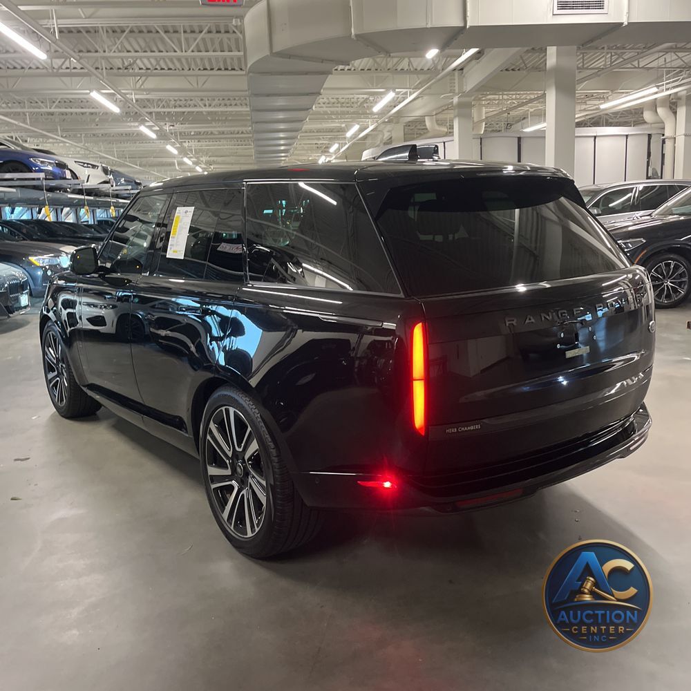 2023 Land Rover Range Rover P530 SE