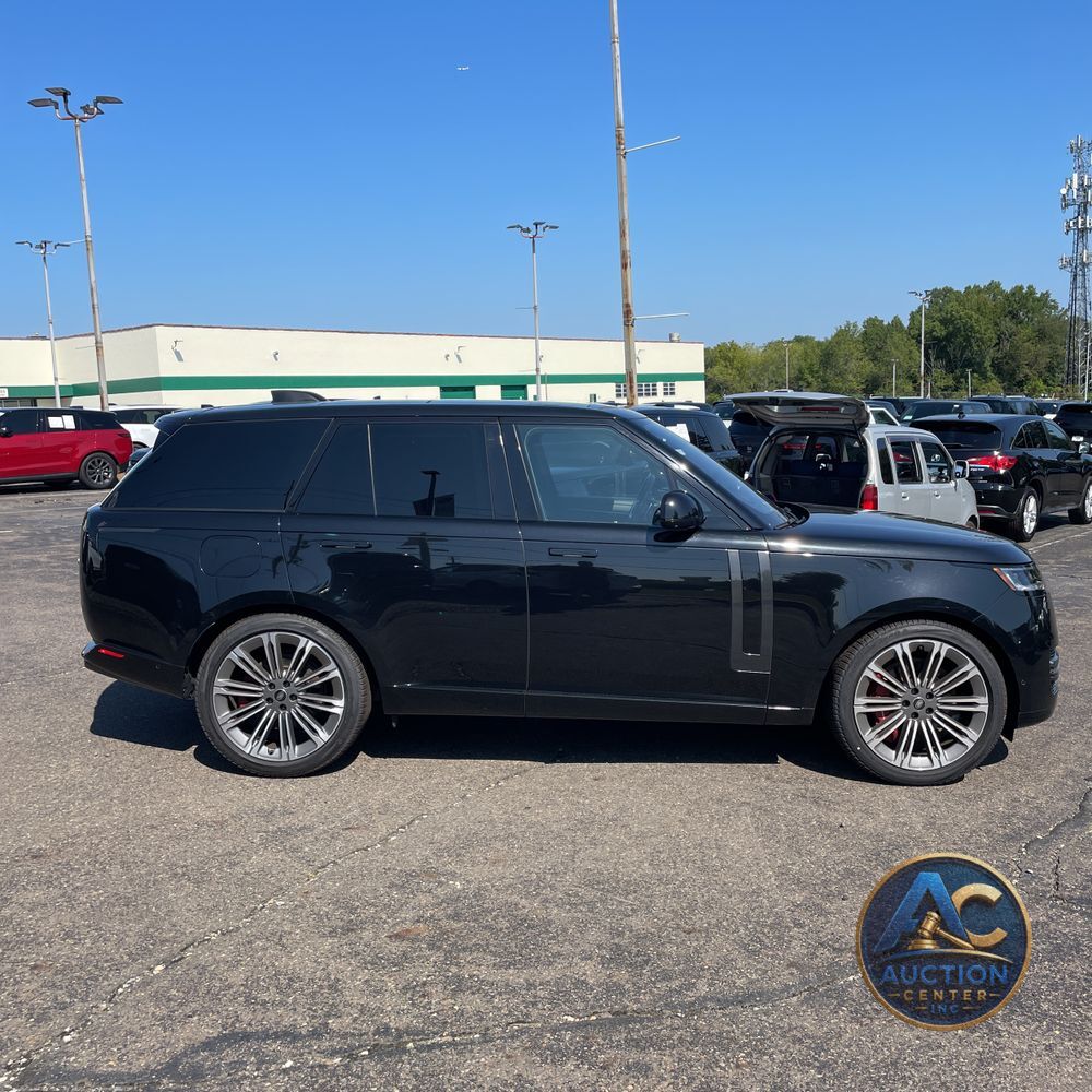 2023 Land Rover Range Rover SE