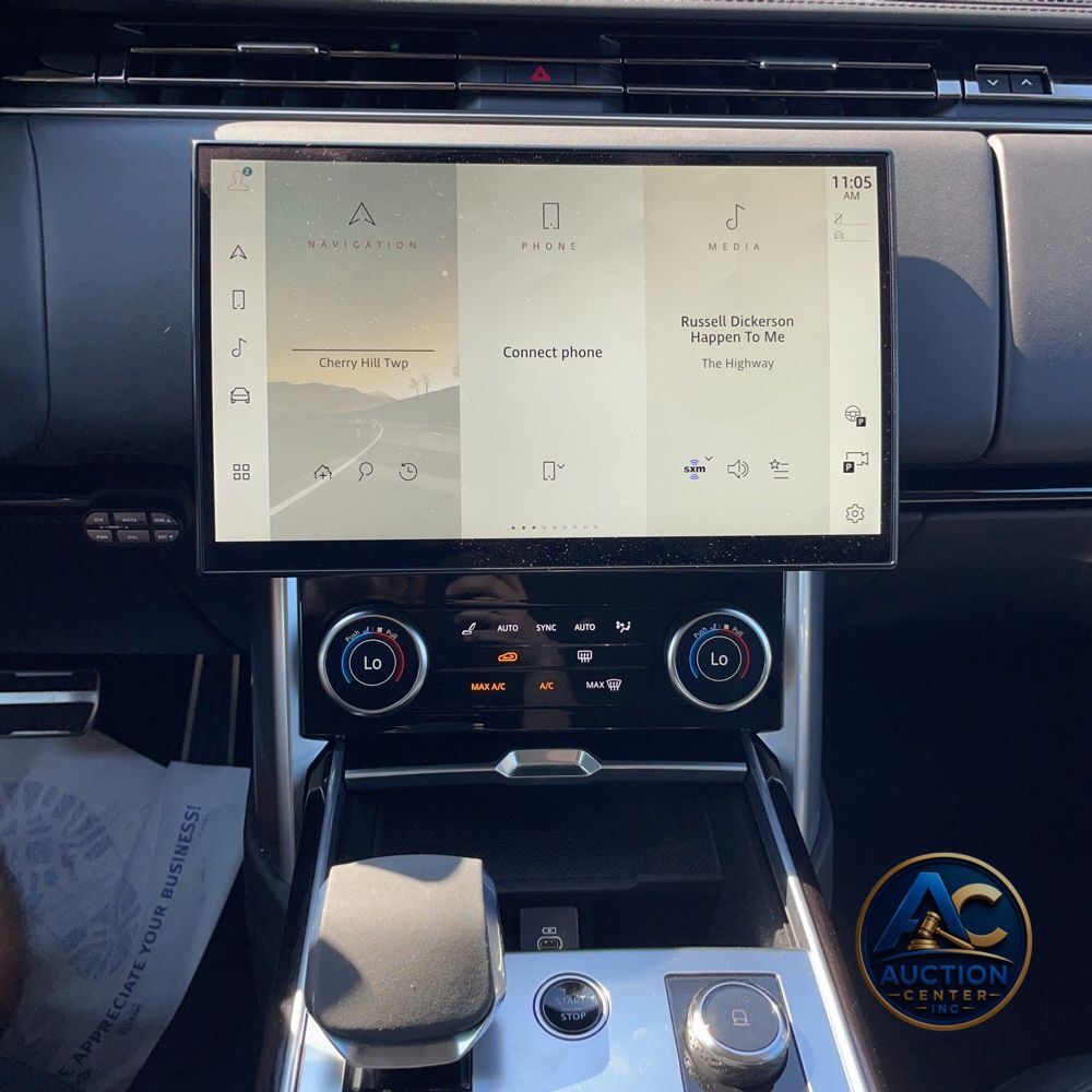 2023 Land Rover Range Rover SE
