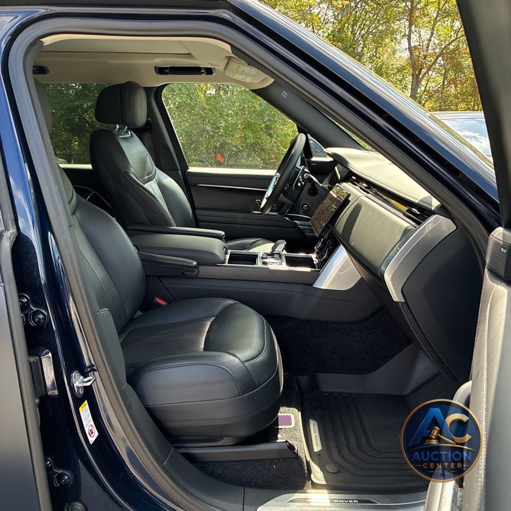 2023 Land Rover Range Rover P530 SE