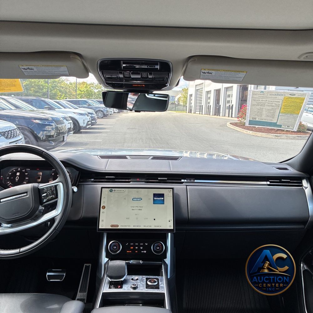 2023 Land Rover Range Rover P530 SE