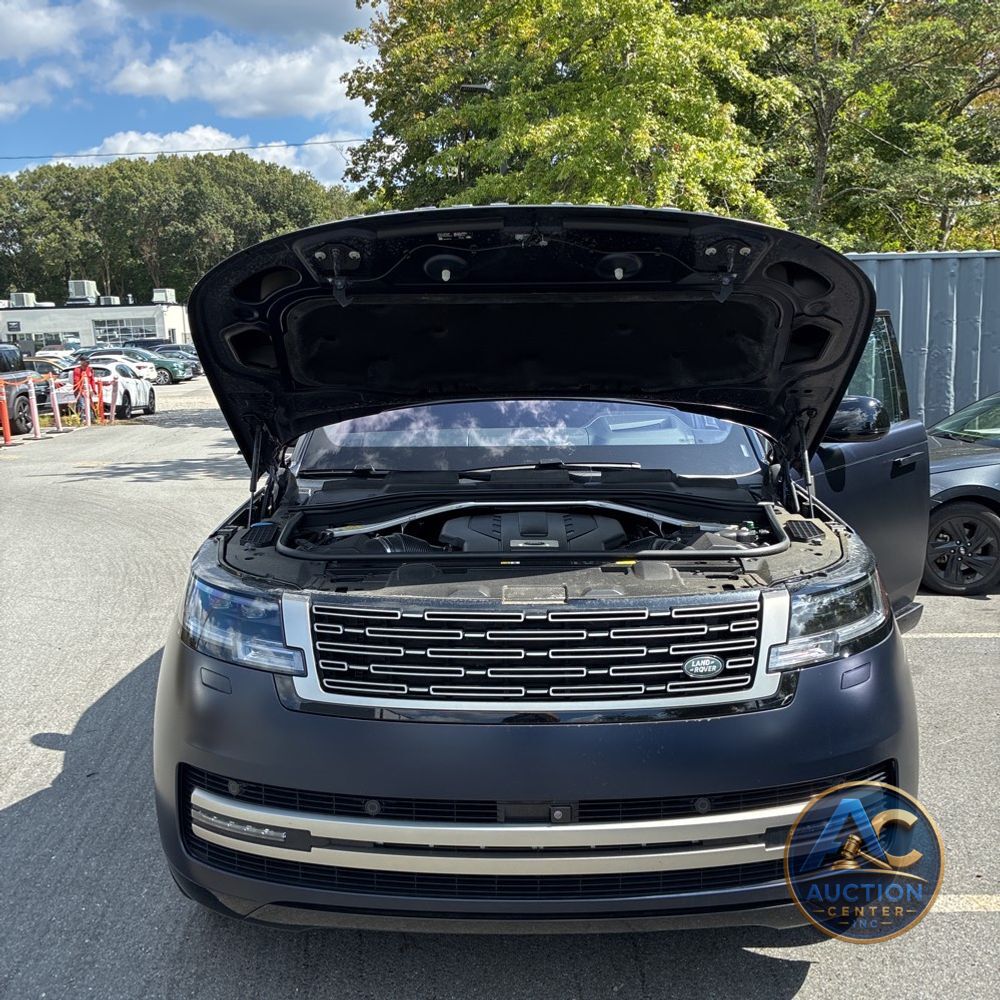 2023 Land Rover Range Rover P530 SE
