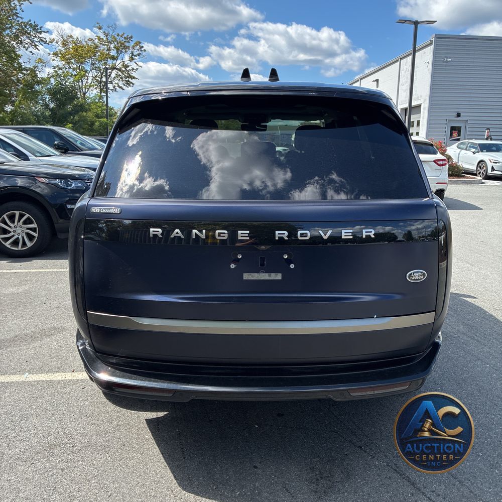 2023 Land Rover Range Rover P530 SE