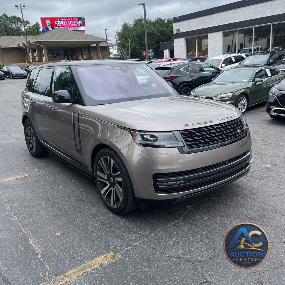 2023 Land Rover Range Rover SE
