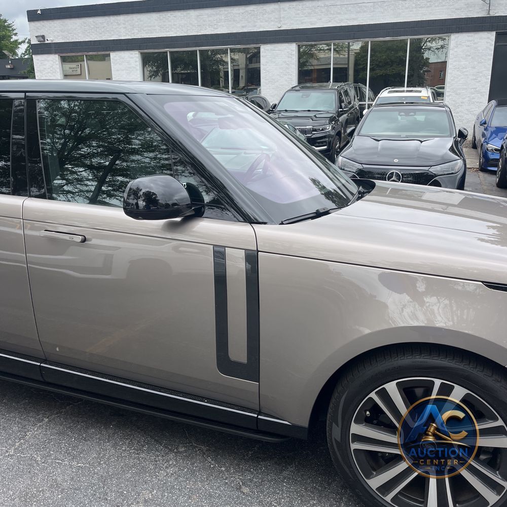 2023 Land Rover Range Rover SE