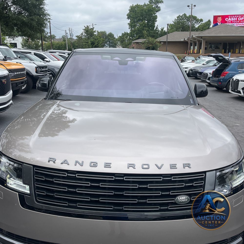 2023 Land Rover Range Rover SE