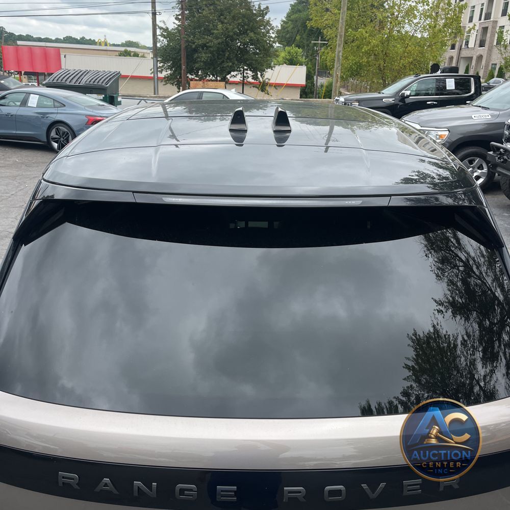 2023 Land Rover Range Rover SE