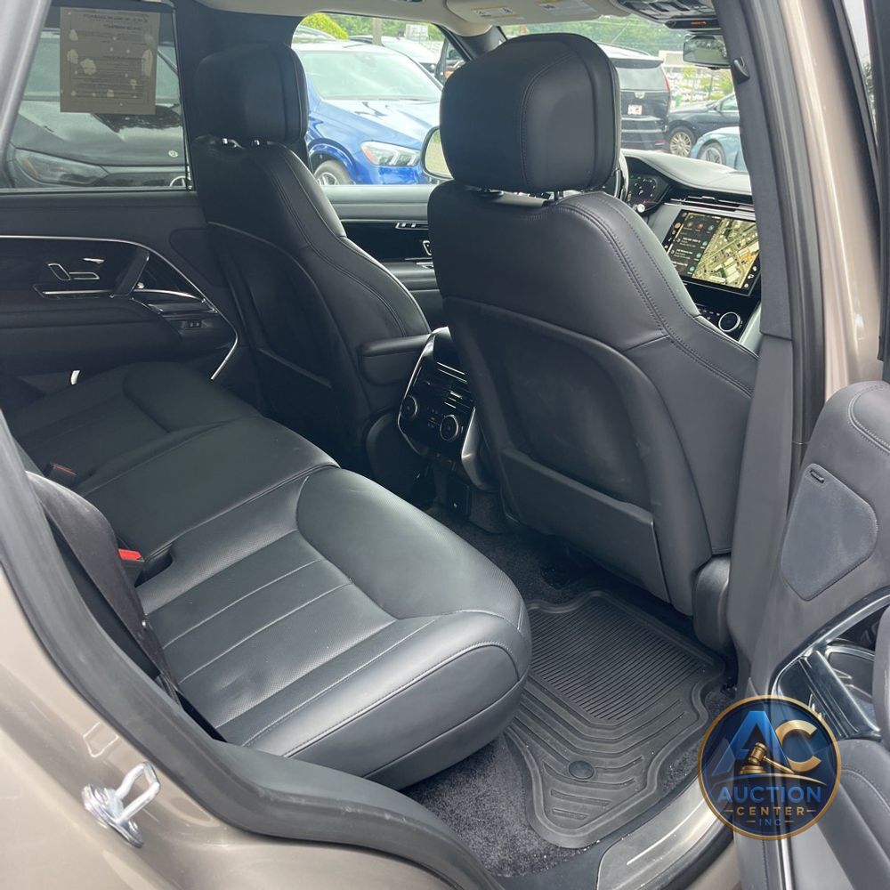 2023 Land Rover Range Rover SE