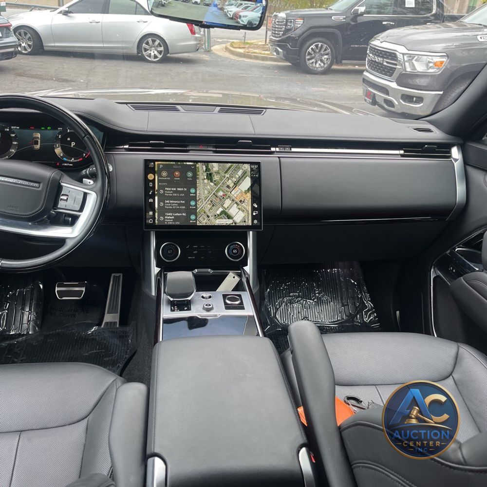 2023 Land Rover Range Rover SE