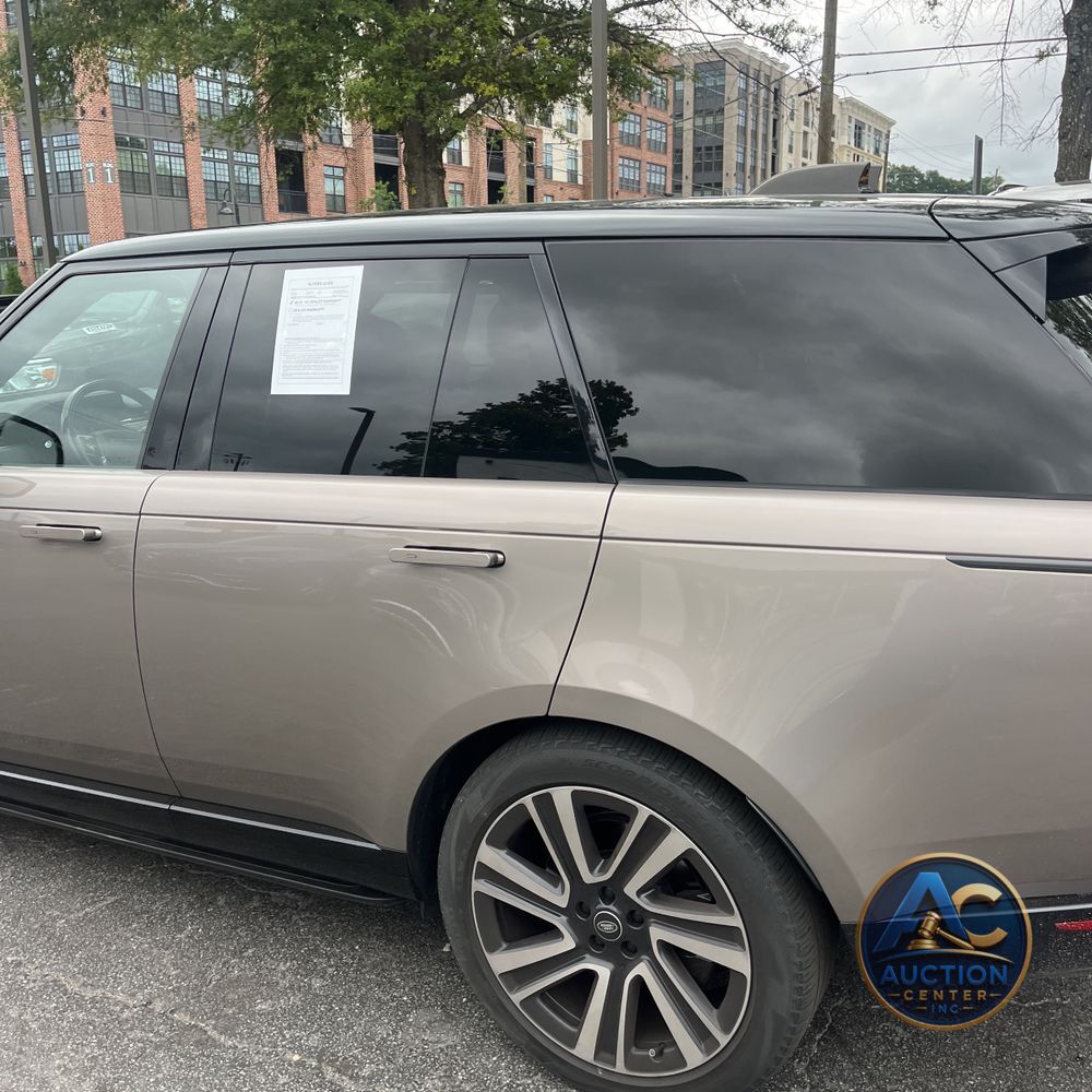 2023 Land Rover Range Rover SE