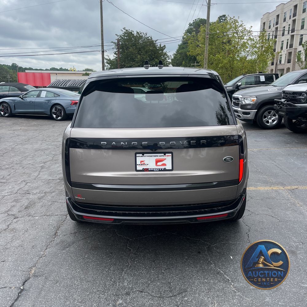 2023 Land Rover Range Rover SE