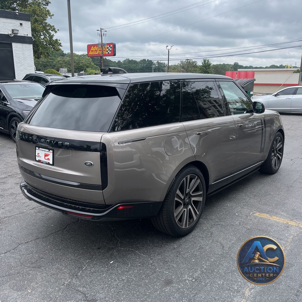 2023 Land Rover Range Rover SE