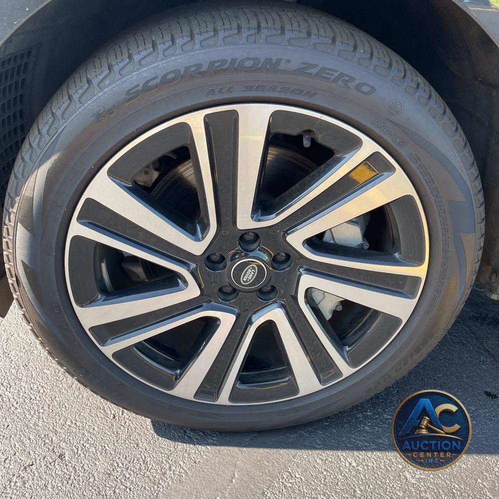 2023 Land Rover Range Rover P530 SE