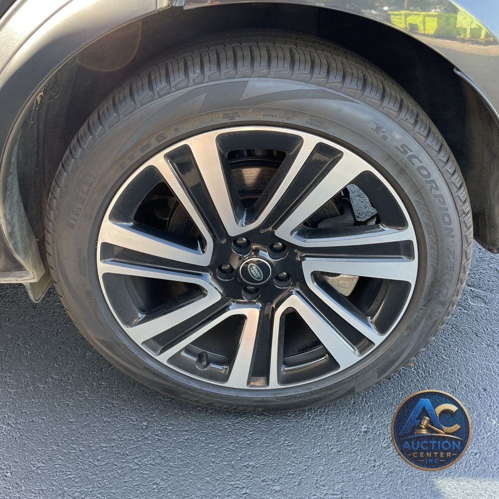 2023 Land Rover Range Rover P530 SE