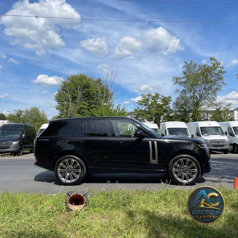 2023 Land Rover Range Rover SE